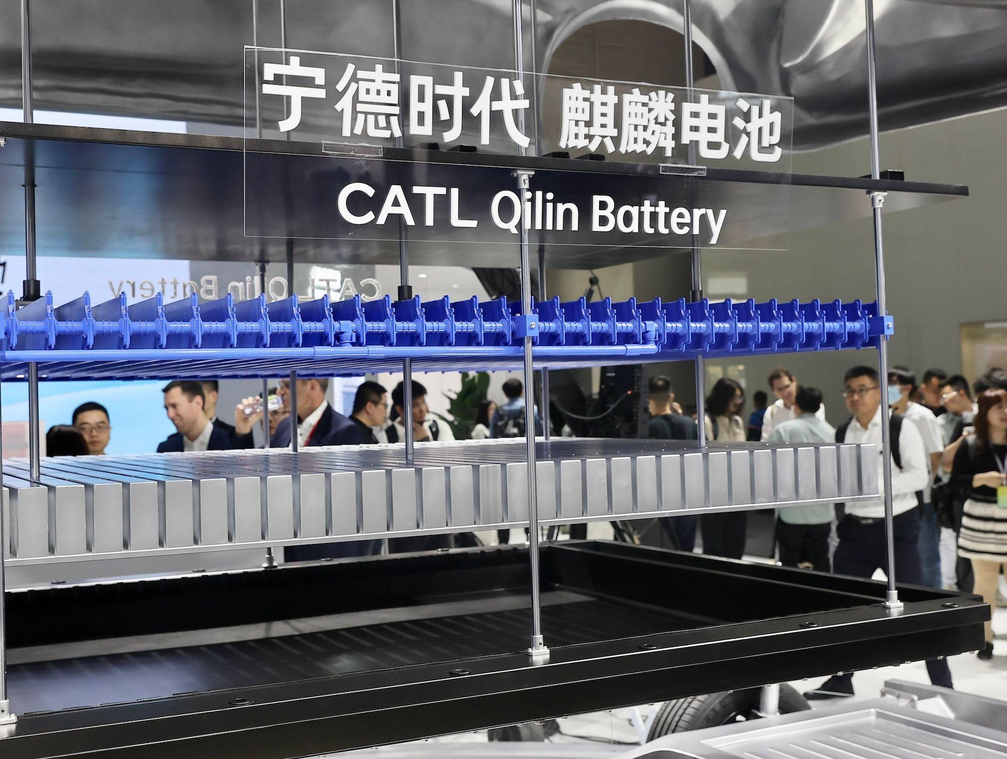 China News, Innovationen, Zukunft: Qilin-Batterie am CATL-Stand auf der Internationalen Automobilausstellung 2024 in Peking